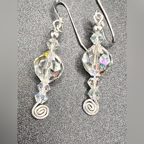 Bespoke Vintage Crystal Beaded Earrings
Handmade by Shanstone Jewelry!! - Picture 5 of 6